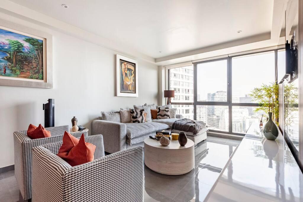Luxury With Incredible Amenities Apartamento