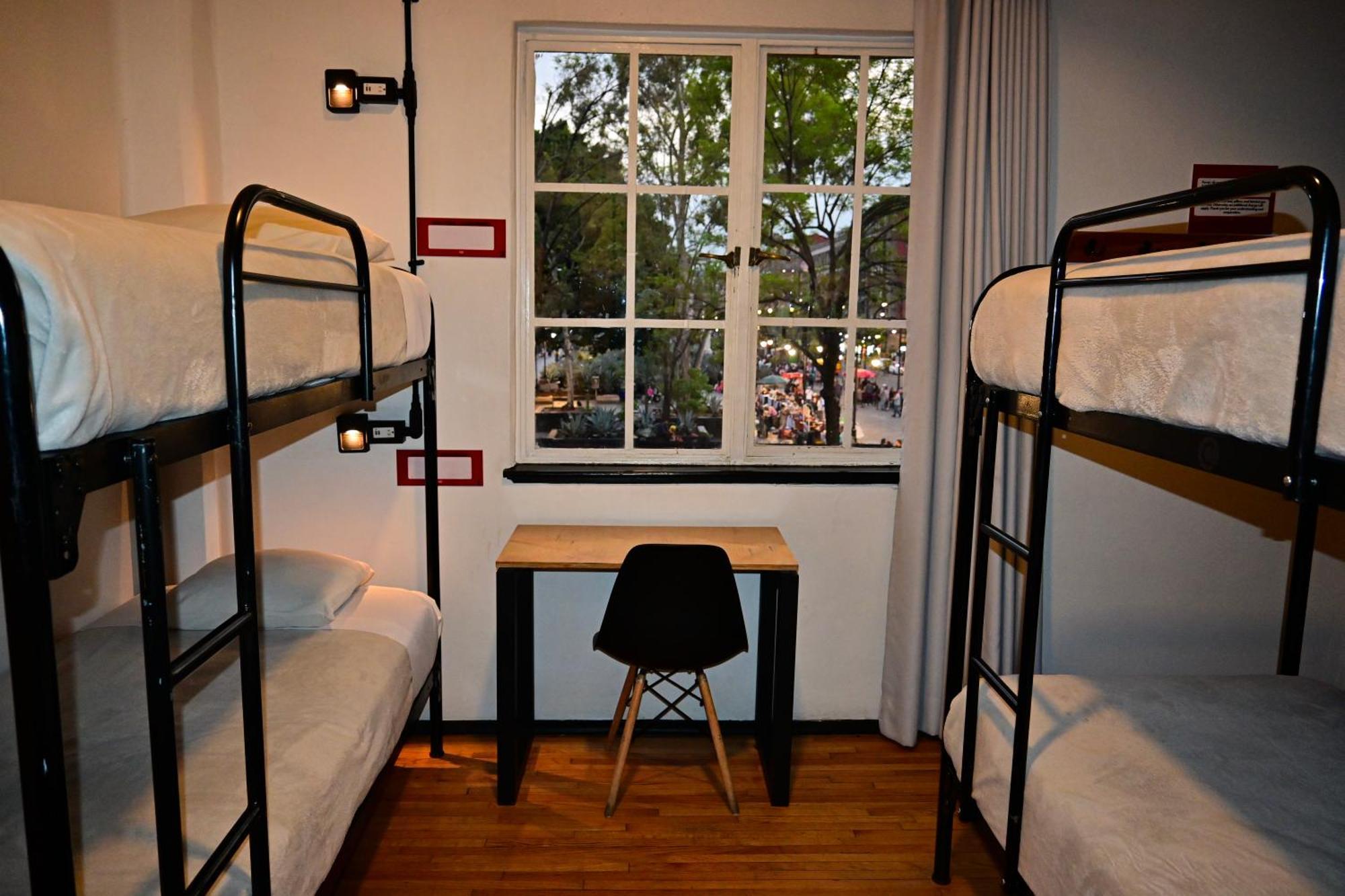 Hostal Mundo Joven Catedral *