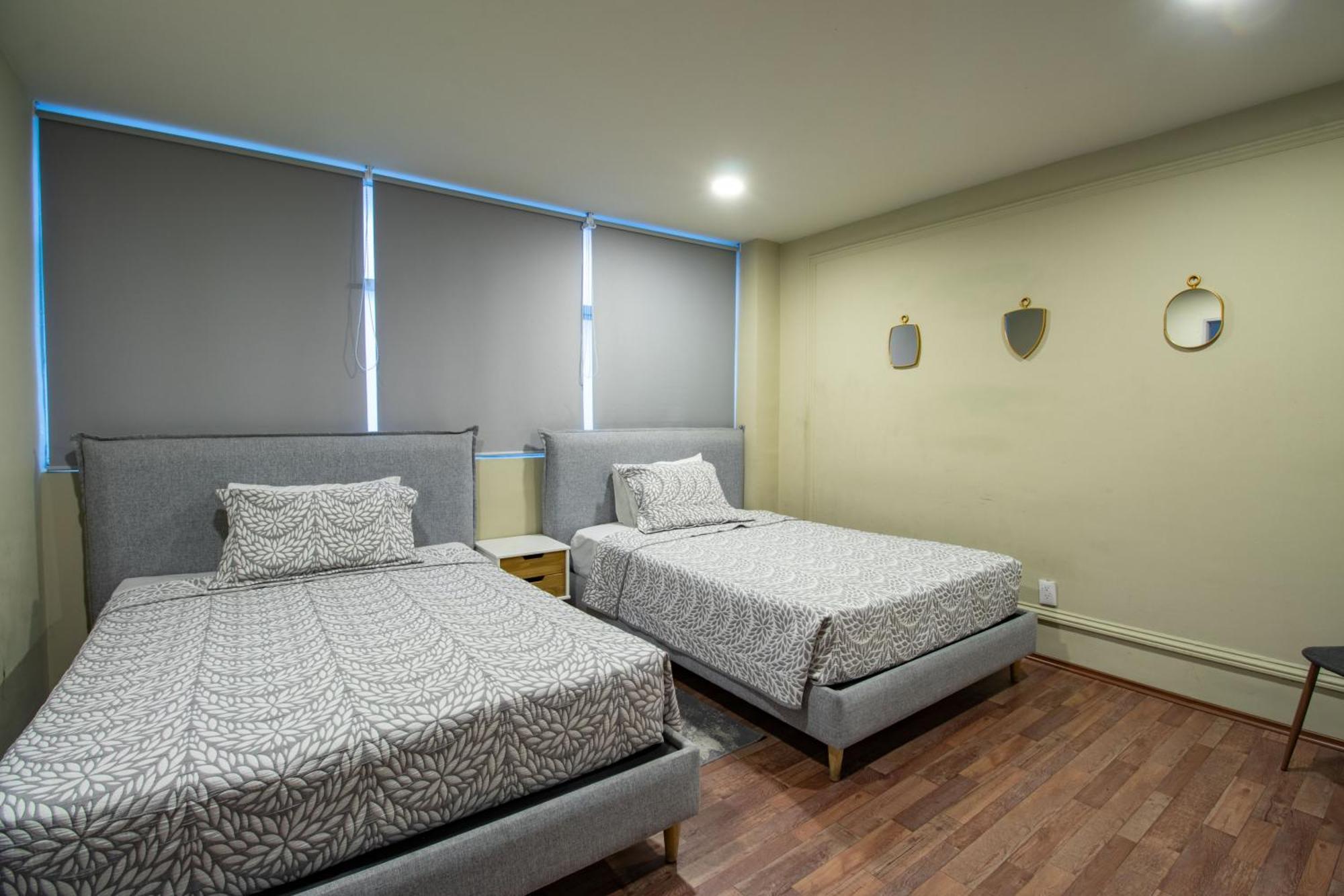 Polanco - Elevator Parking- Sleeps 10 Apartment *