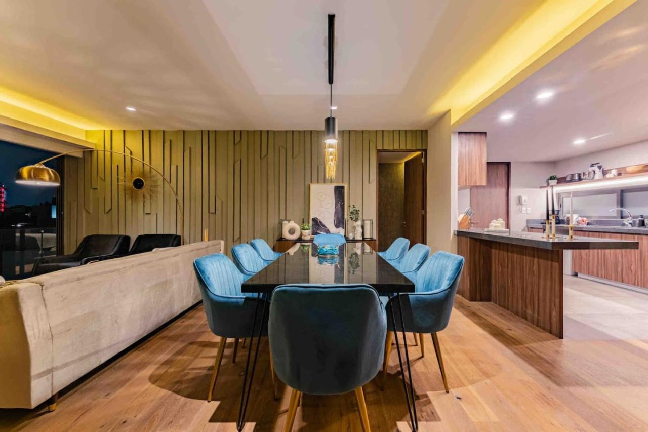 Stylish 3-level Penthouse With Private Rooftop Сasa de vacaciones