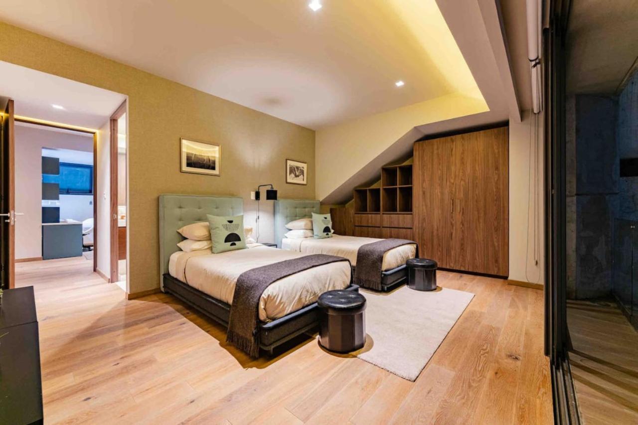 Сasa de vacaciones Stylish 3-level Penthouse With Private Rooftop *