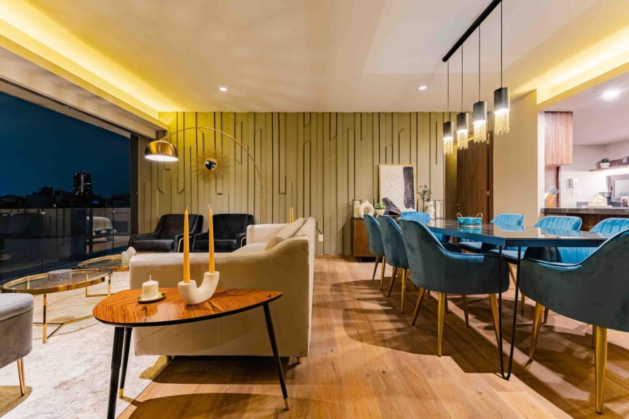 Сasa de vacaciones Stylish 3-level Penthouse With Private Rooftop *