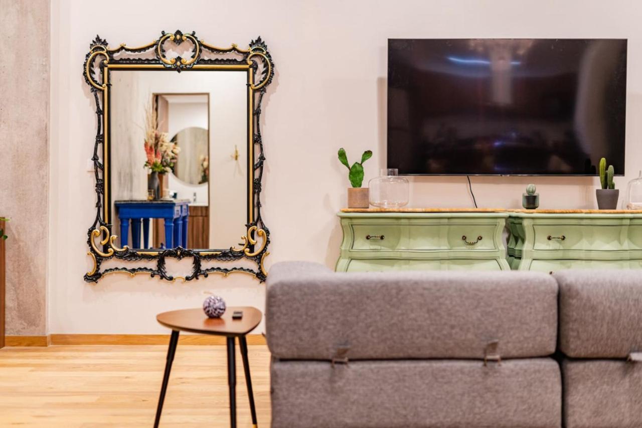 Apartamento Two One Group Living