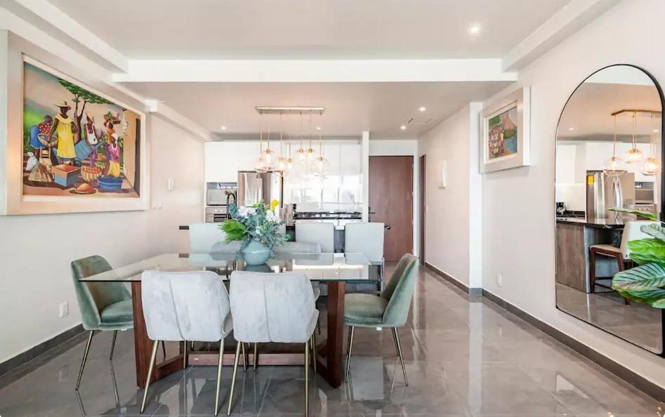 Luxury With Incredible Amenities Apartamento