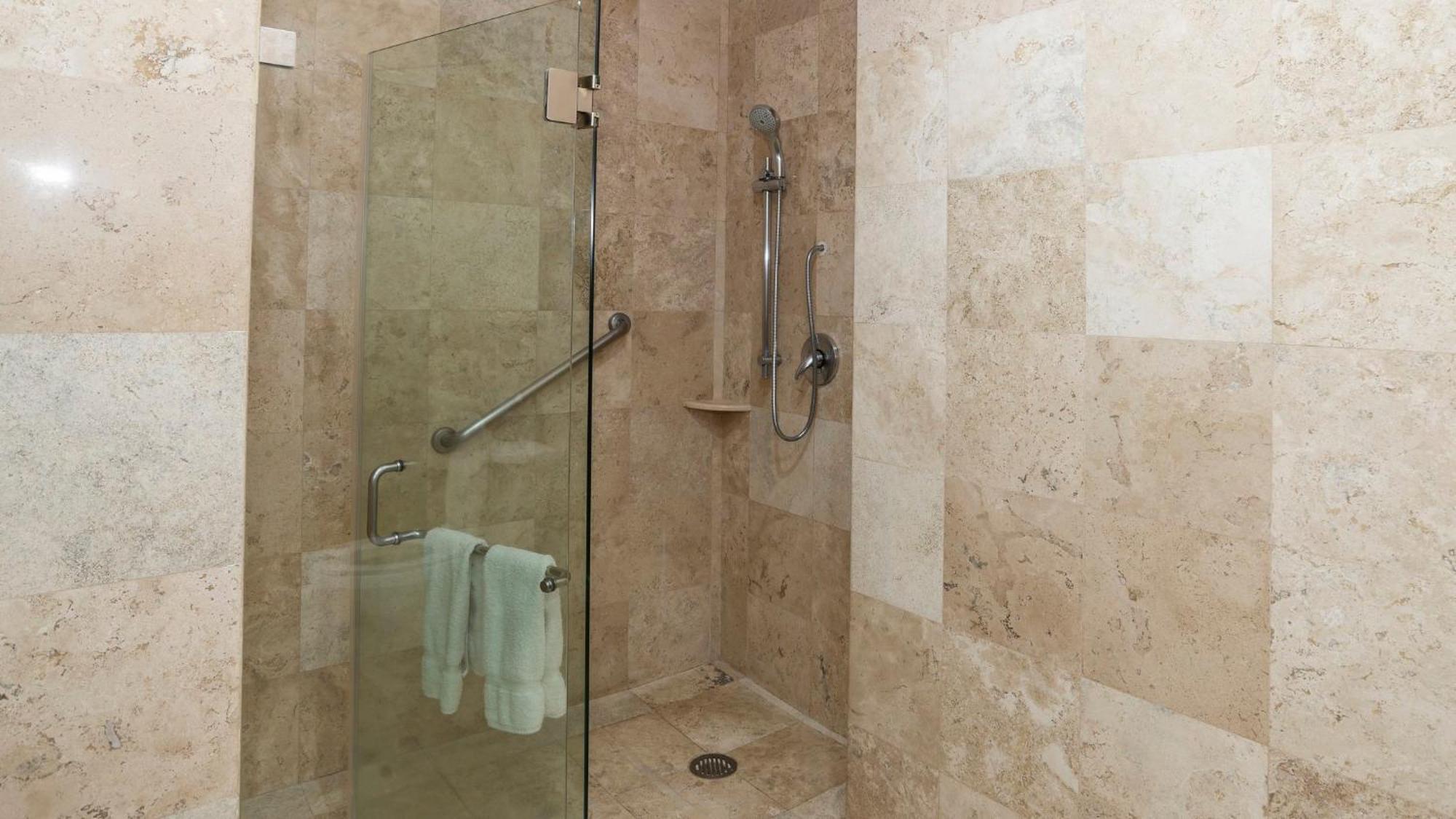 Hotel Express Santa Fe, An Ihg 4*