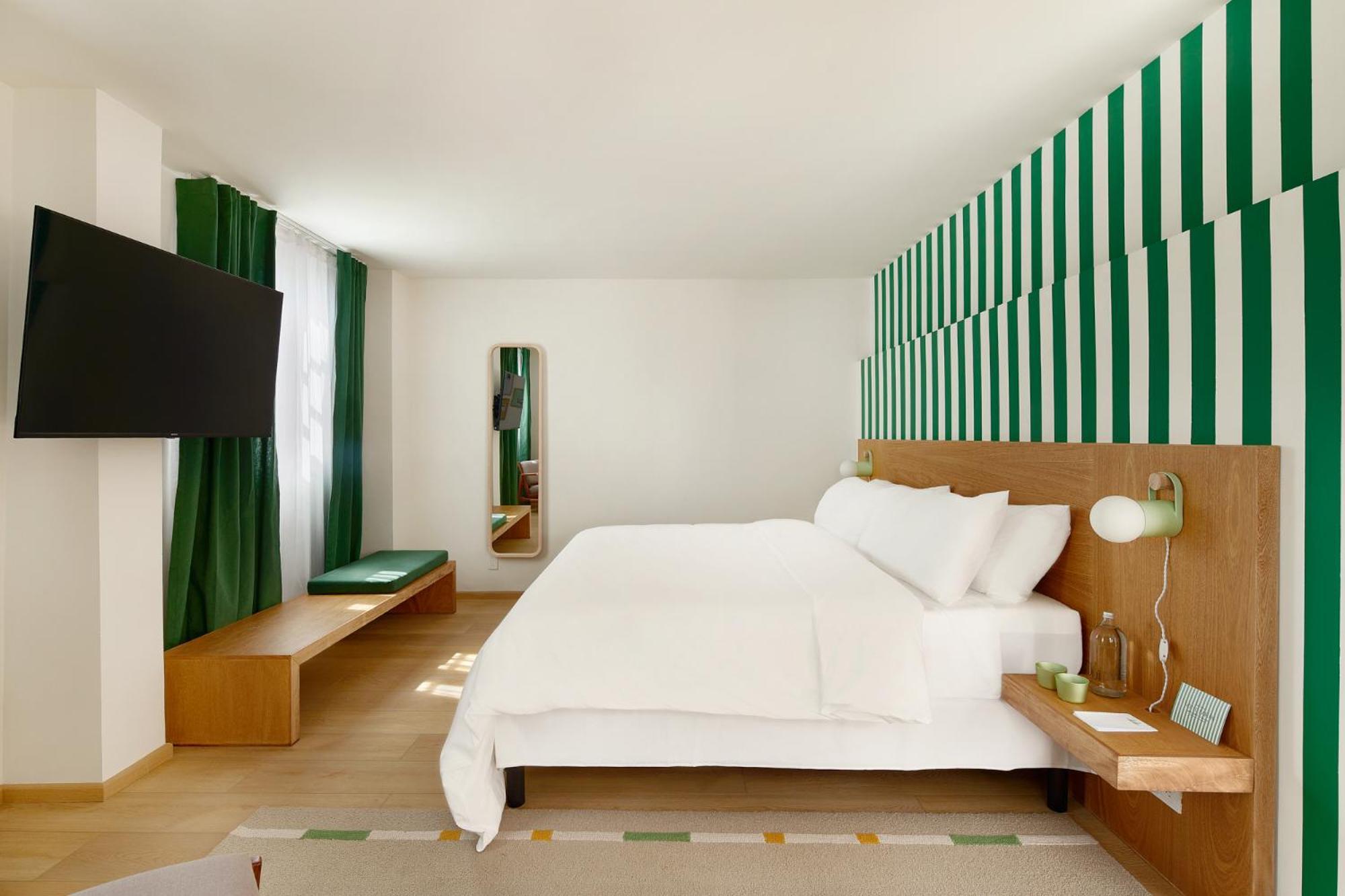 Parian Hotel
