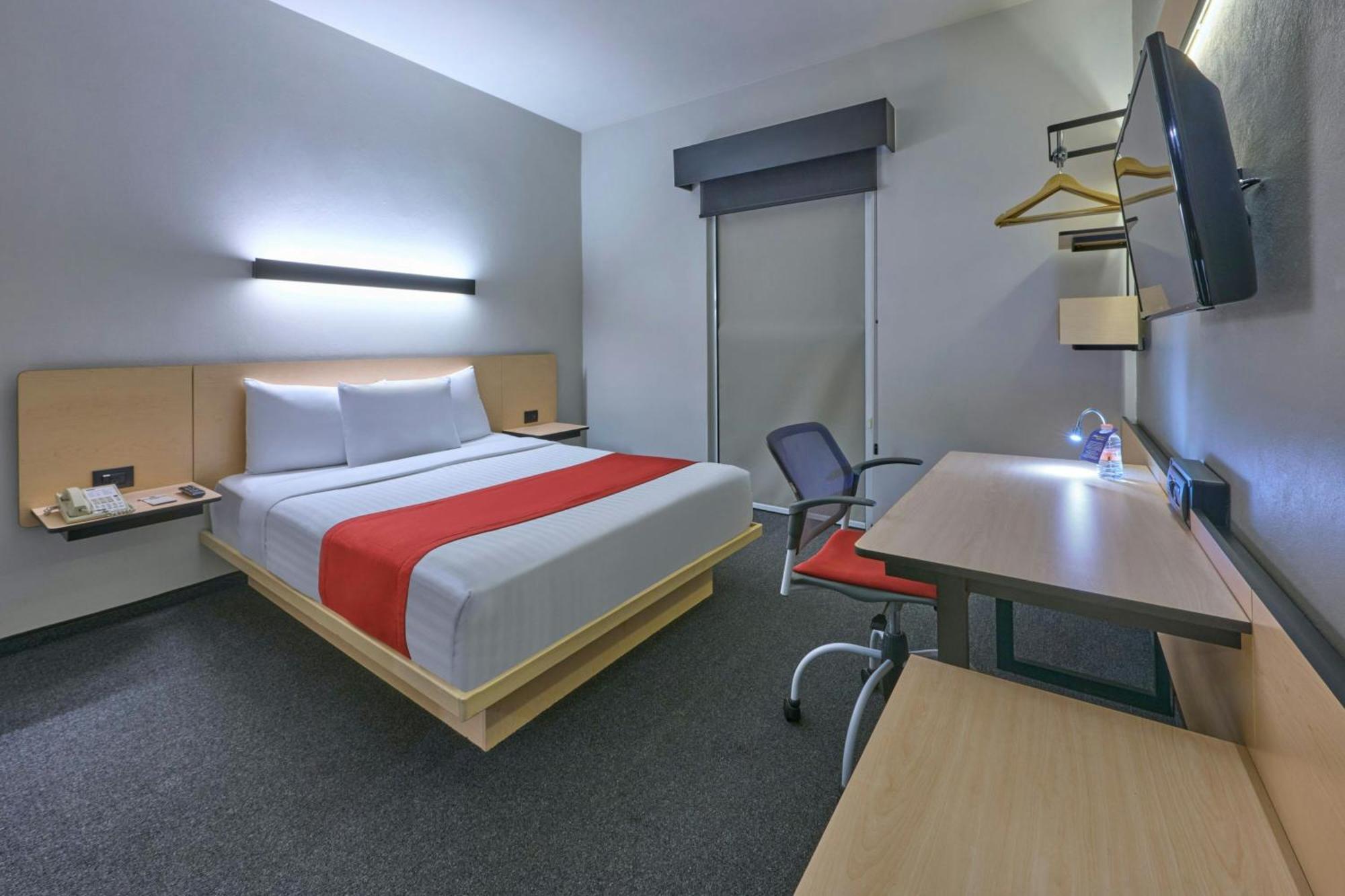 Express By Marriott Ciudad De Plaza
