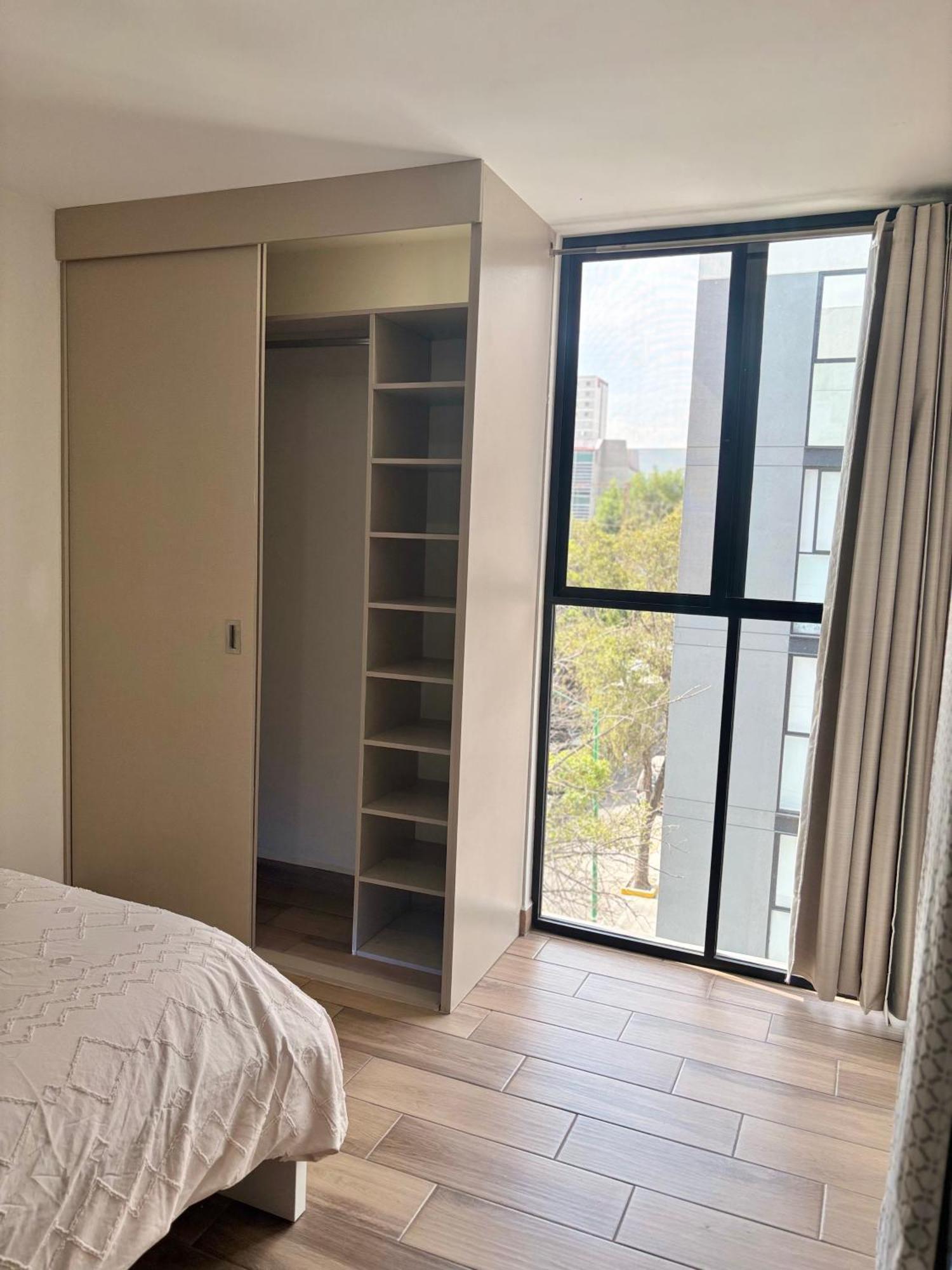 Privada En Departamento Compartido En El Centro De La Cdmx, Buenavista Cerca De Reforma Zocalo Habitación en casa particular México DF