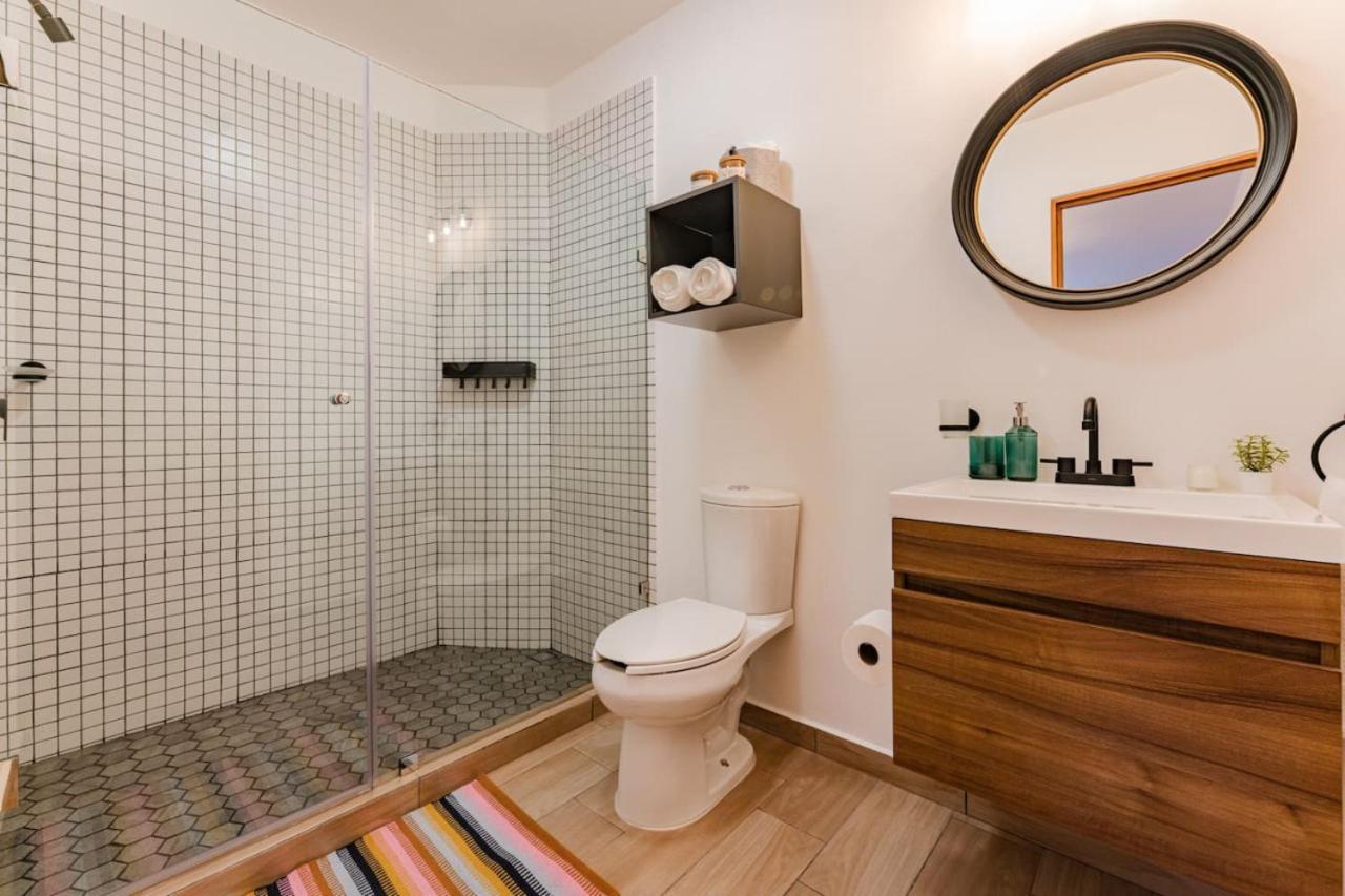 Сasa de vacaciones Perfect For Groups Spacious House With Essentials And Convenient Features *