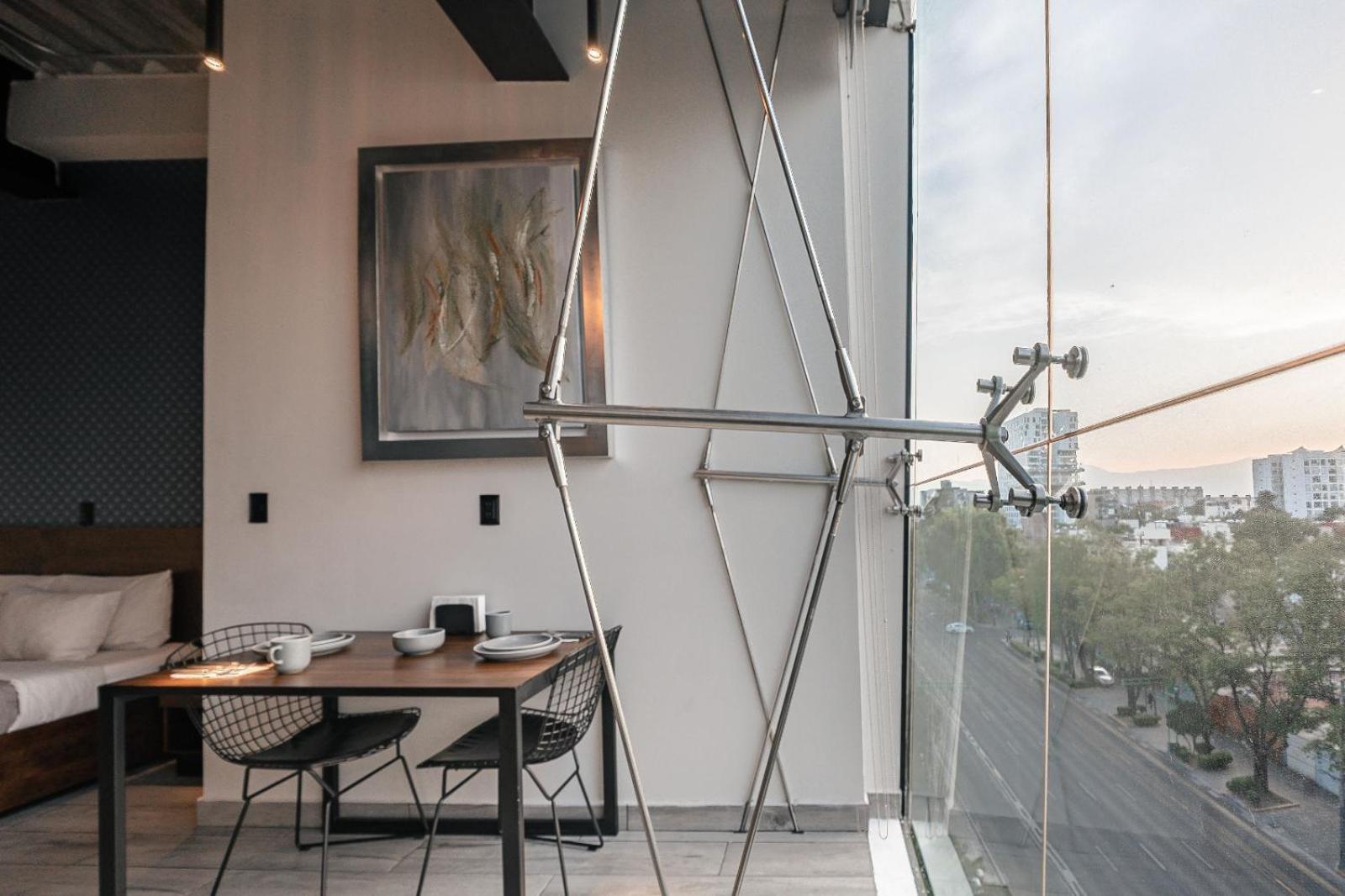 The Skyline Loft Modern Comfort With Stunning Views Apartamento