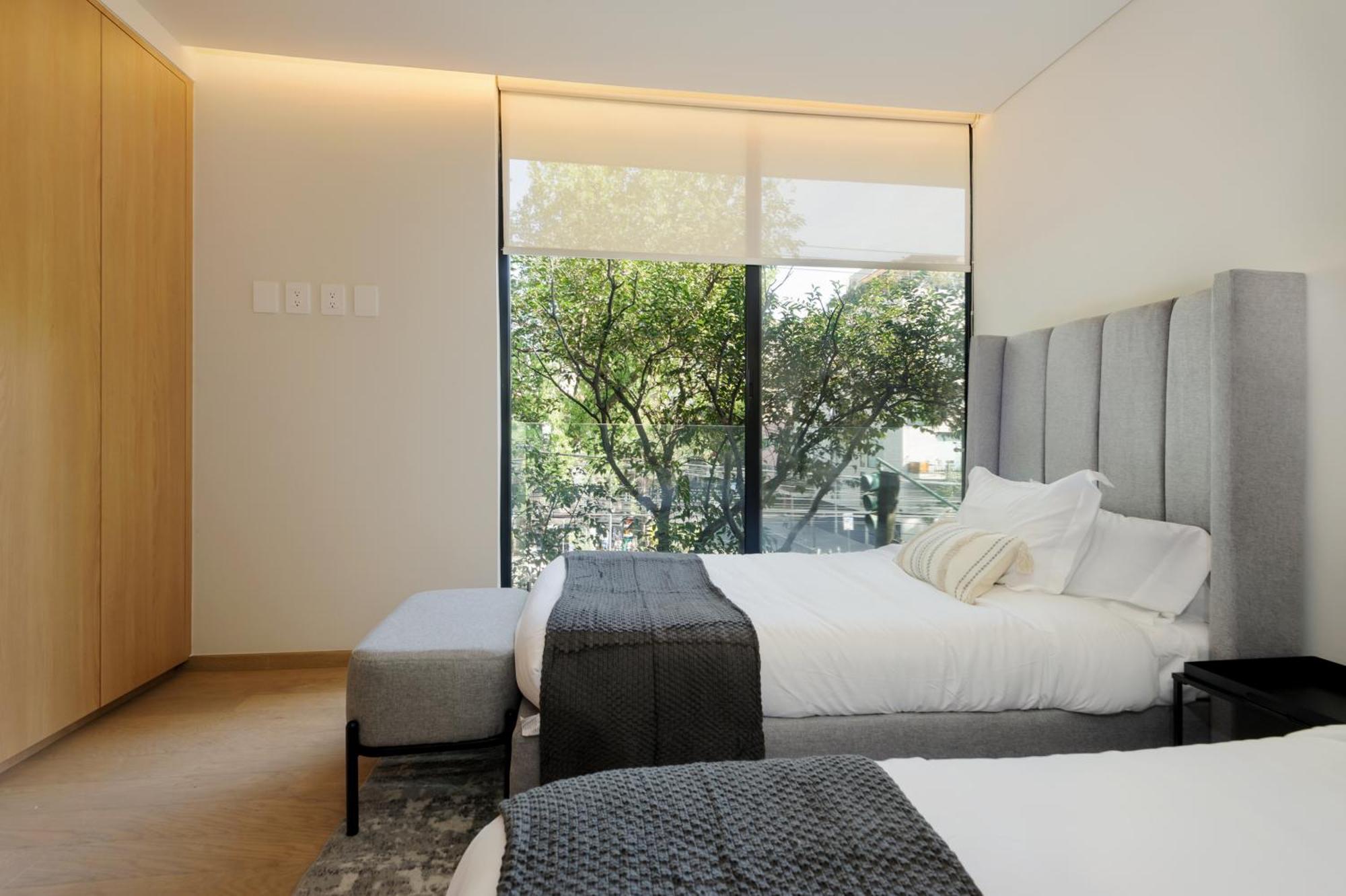 Saltillo 85, Centric With Balcony And Natural Light *