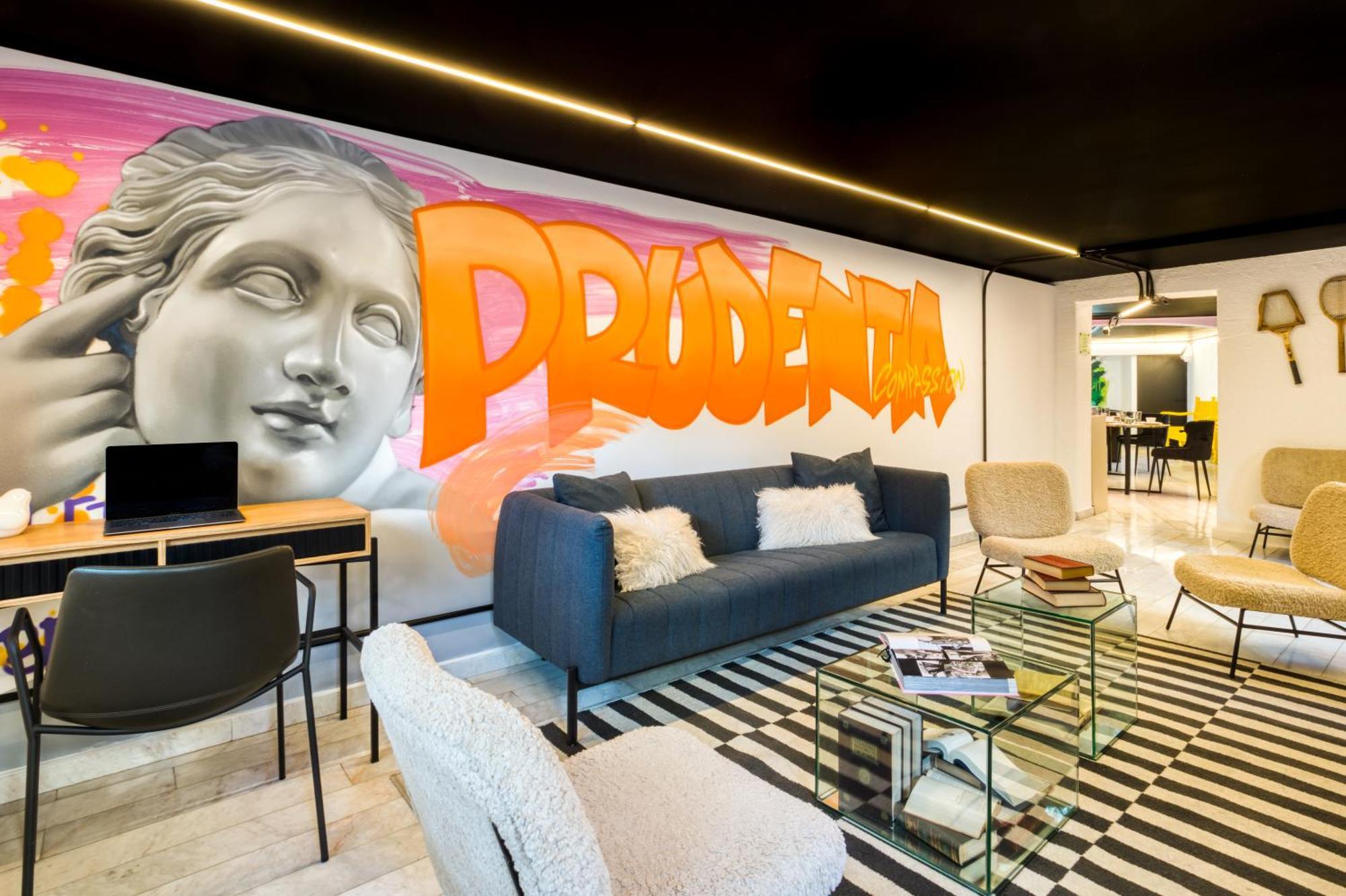 Hotel Utopic Campos Eliseos By Uliv