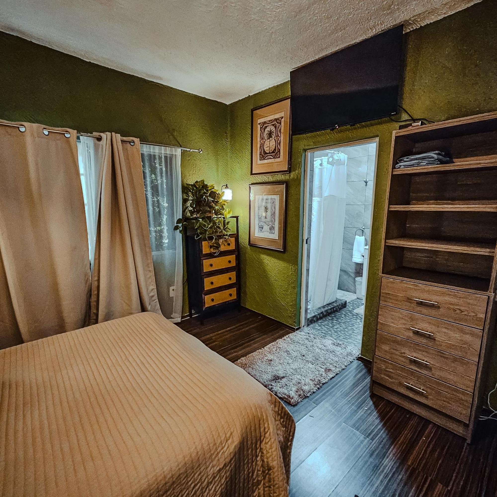 Apartamento Con Bano Privado A, Centro De Coyoacan *
