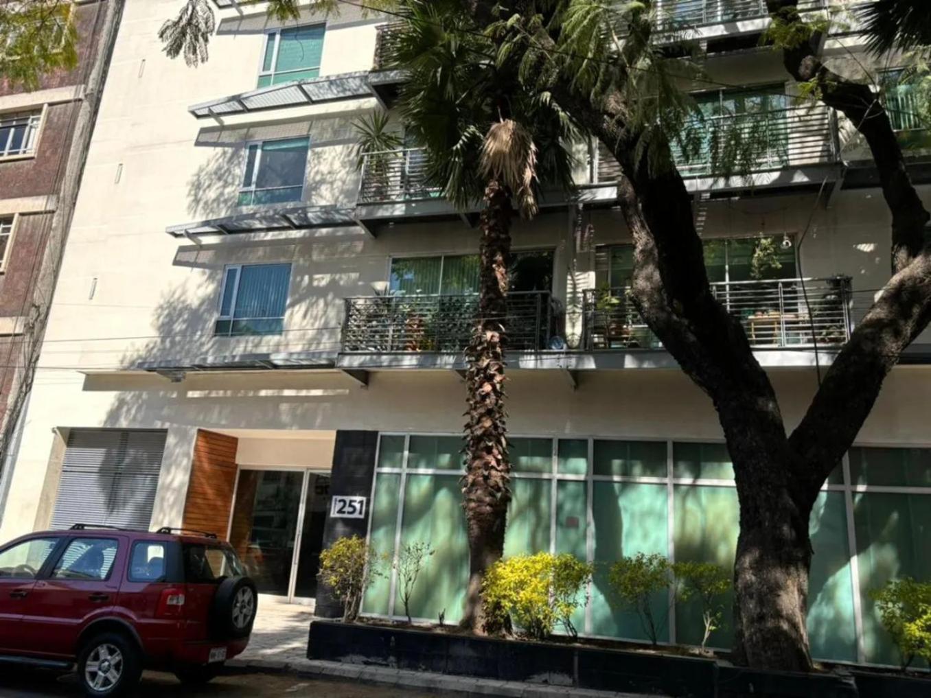 3 Recamaras, 4 Camas, 2 Banos, Estacionamiento Apartamento
