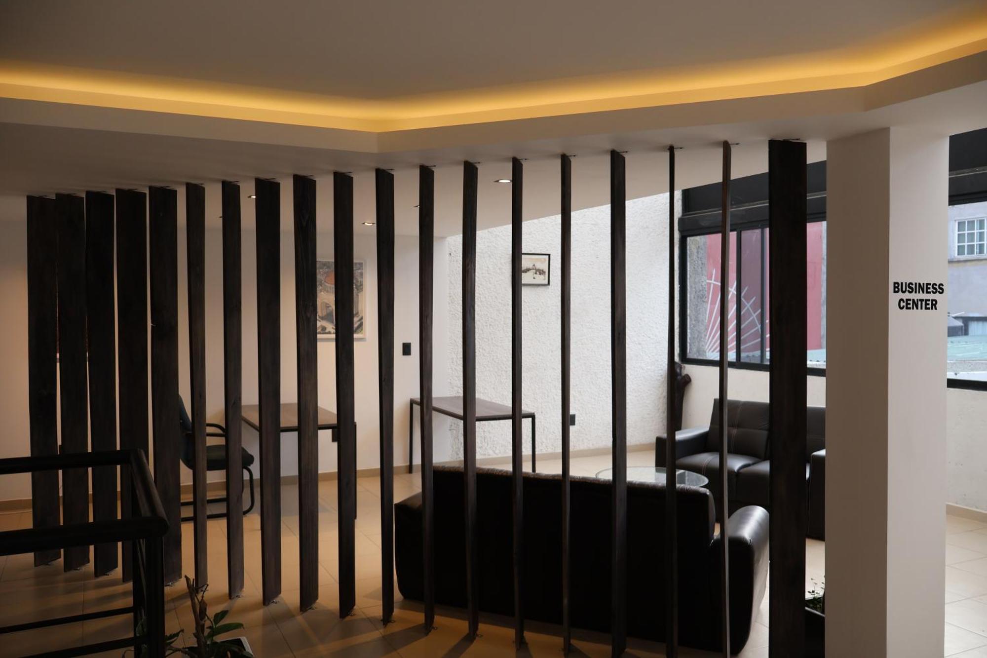 Aparthotel Sanrafa Office Mexico City
