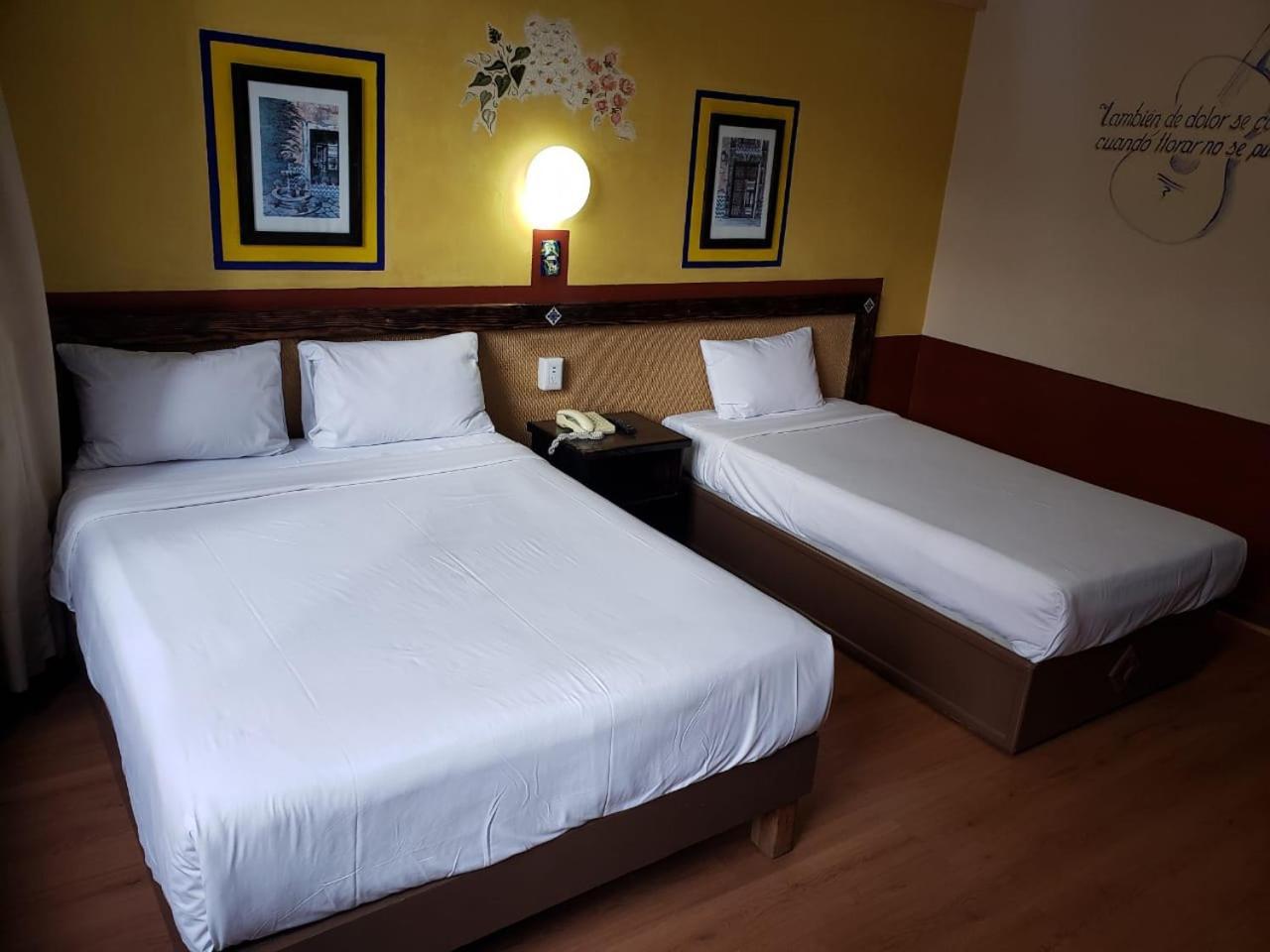 Posada Viena Hotel 4*