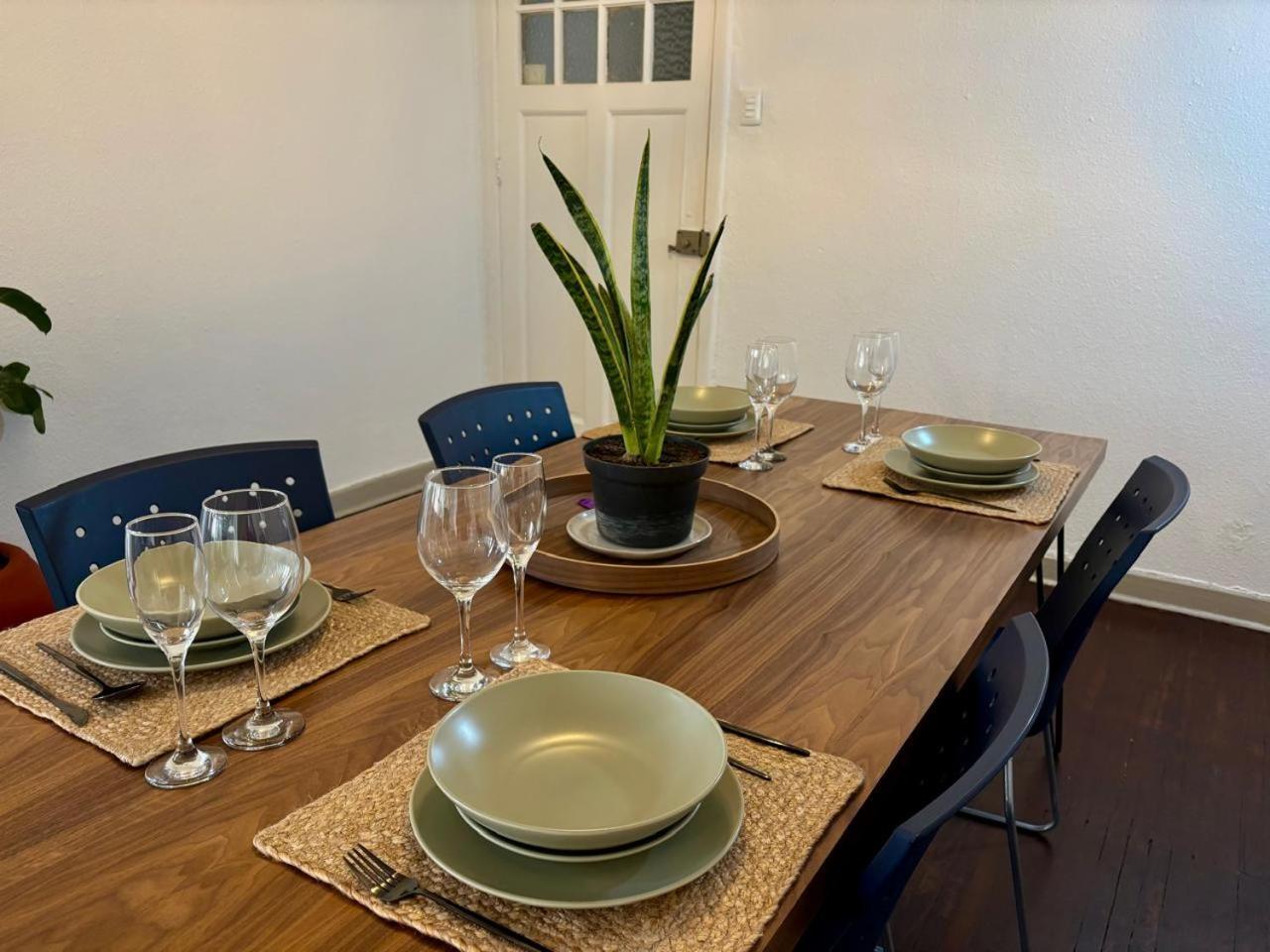 2 Bedroom Vintage In Condesa Apartamento Cidade do México