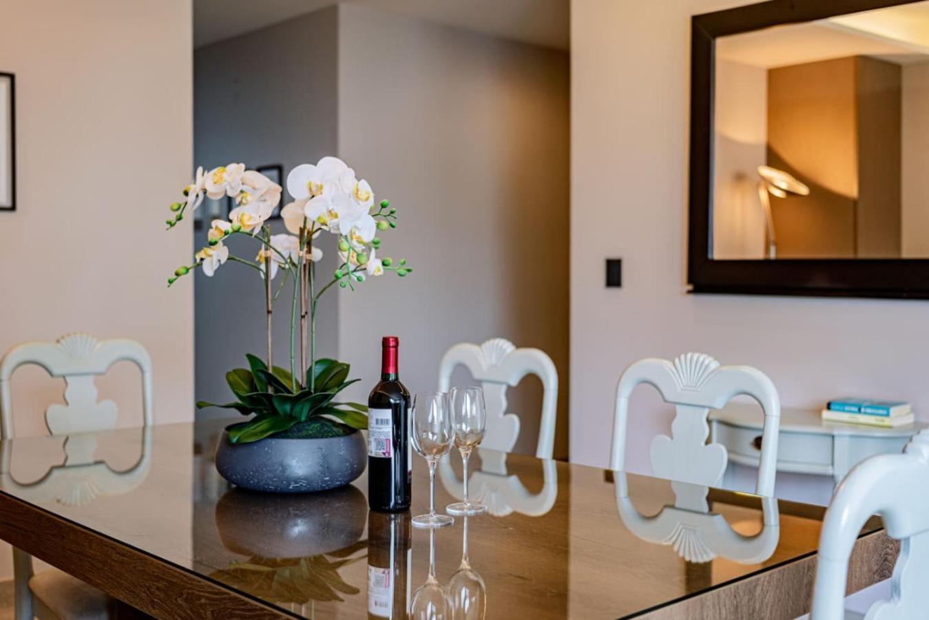 Apartamento Stylish With Pool And Gym