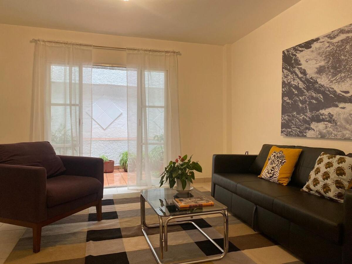 Comfortable One Bedroom 10 Minutes Away From Center Apartamento *