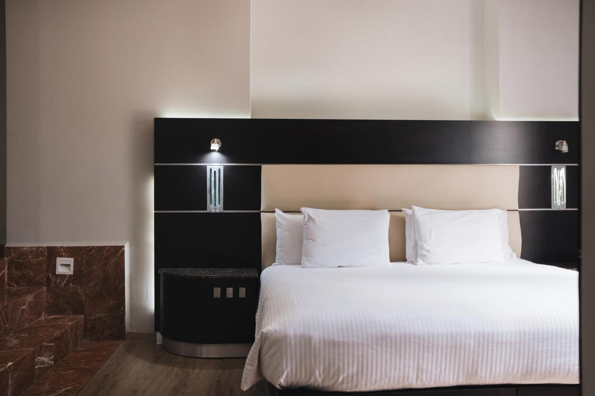 Hotel Exe Cities Reforma 4*