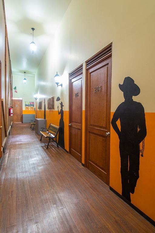Amigo Hostal *