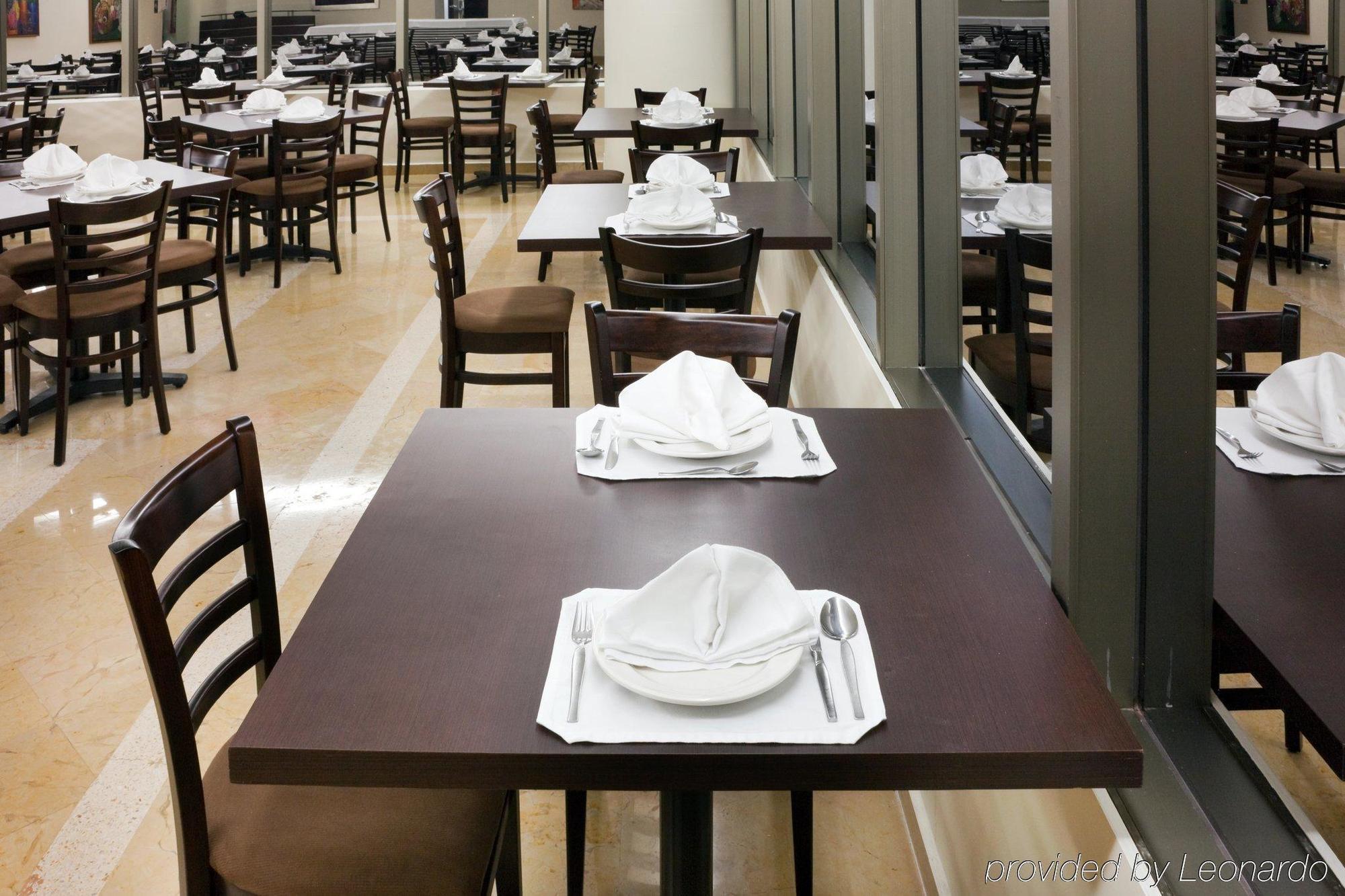 Hotel Hotel&suites Medica Sur, An Ihg 4*