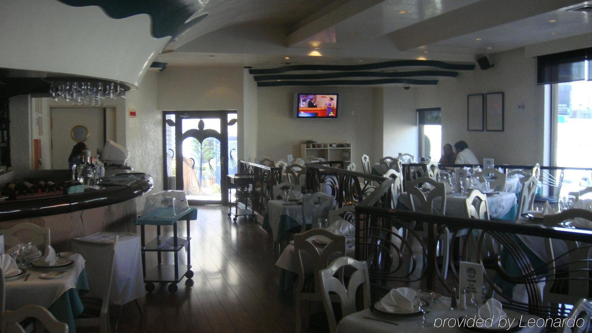 Porto Novo & 3*