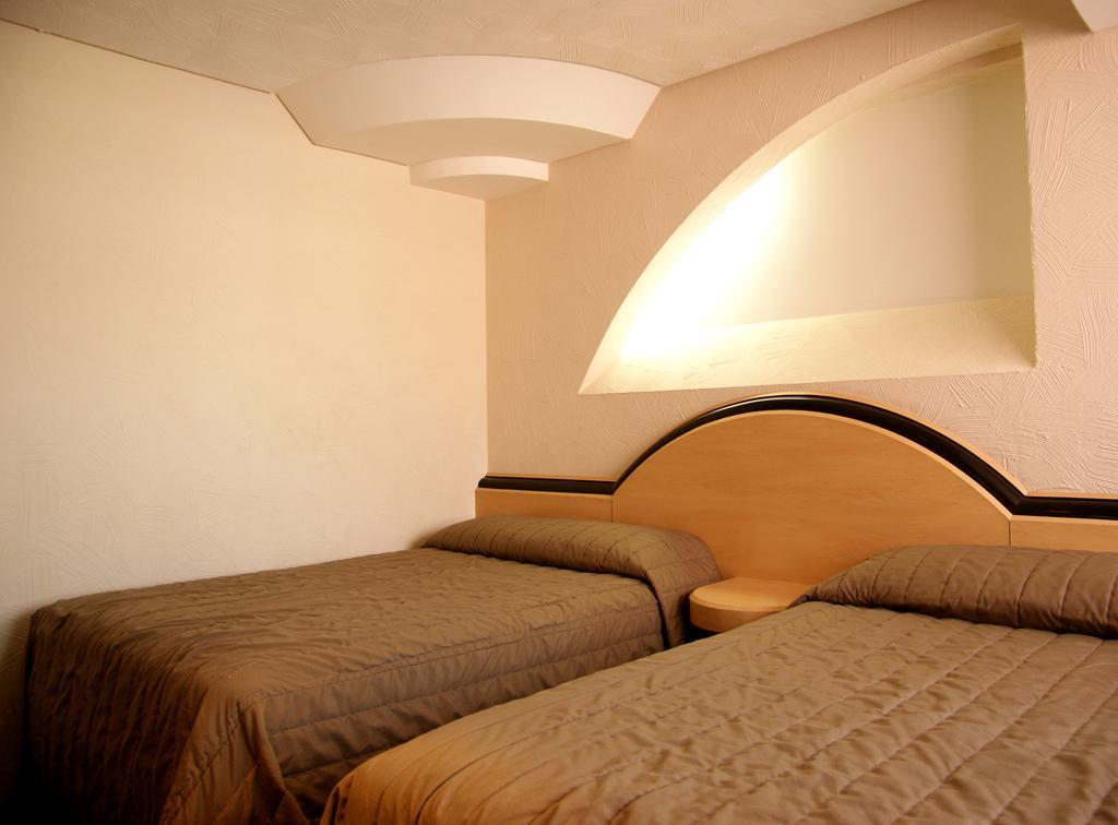 Porto Novo & Hotel