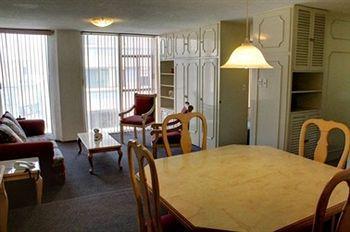 Residencia Rochester Hotel 3*