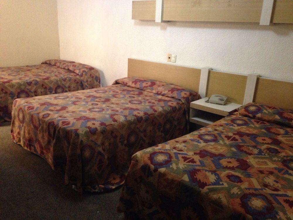 Ayenda Continental Mexicano 3* México DF