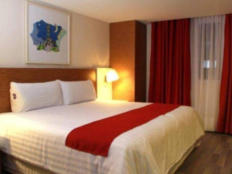 Express Alameda Hotel