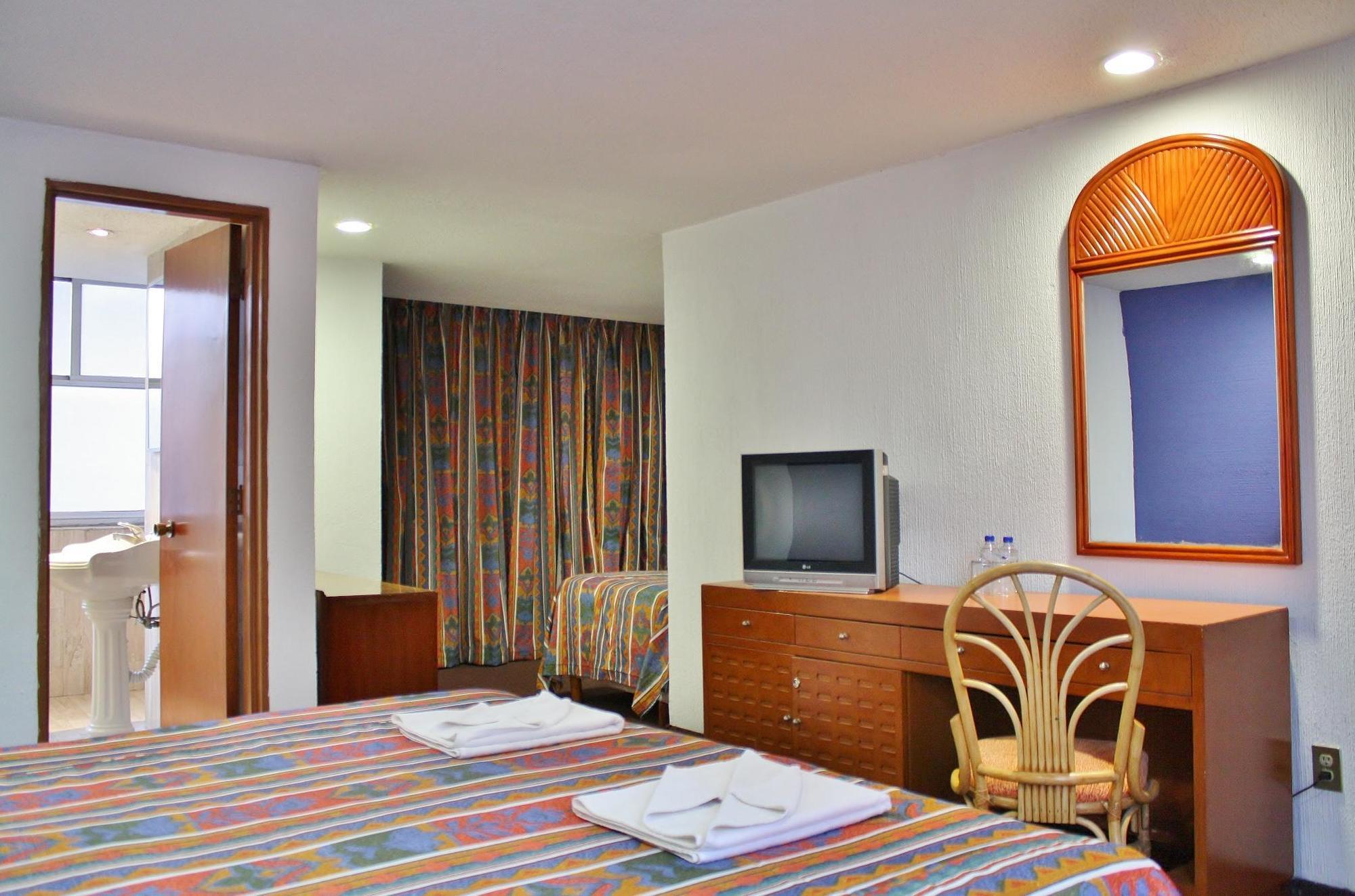 Hotel San Francisco Centro Historico 3*