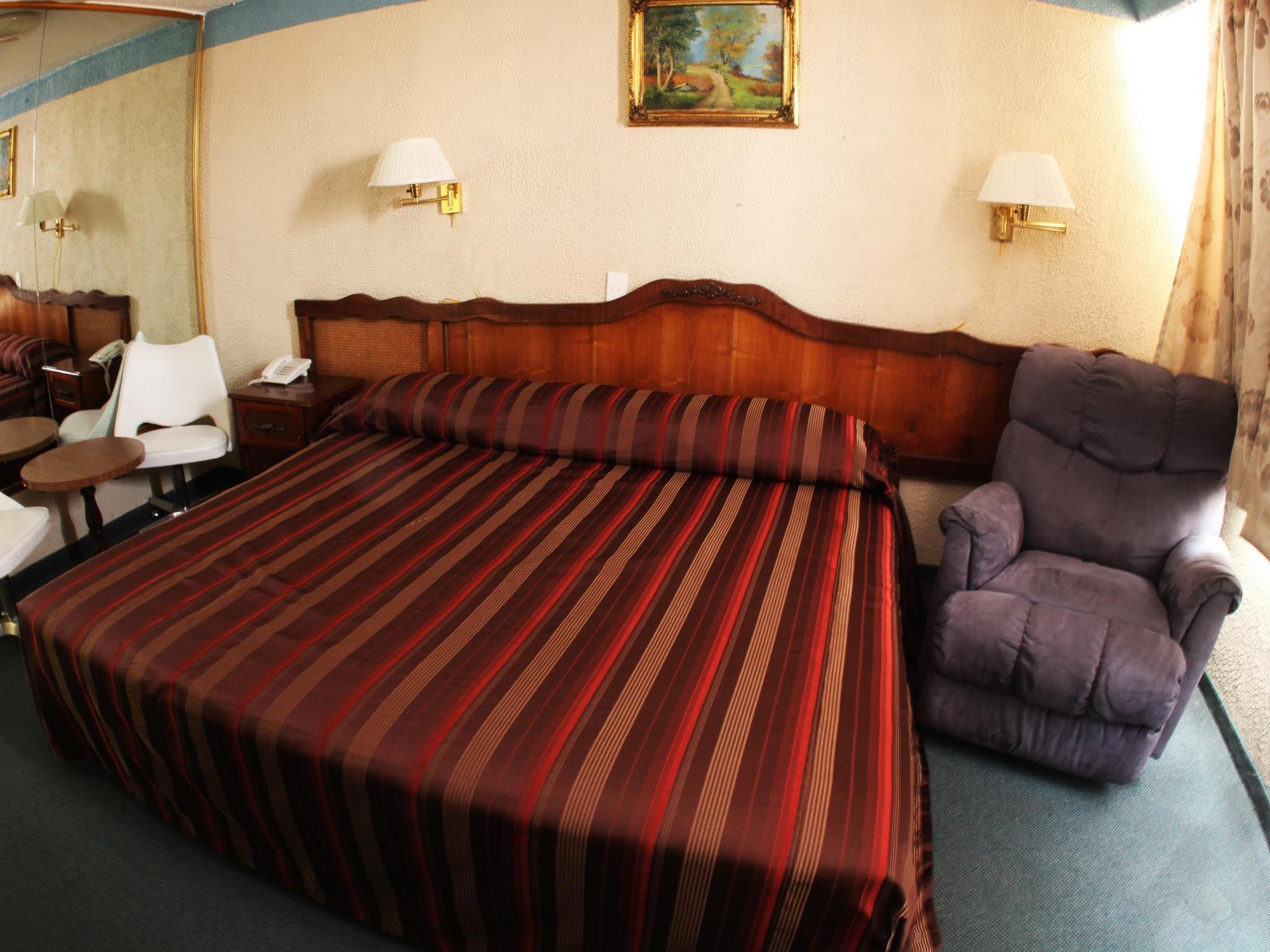 Plaza Madrid Hotel