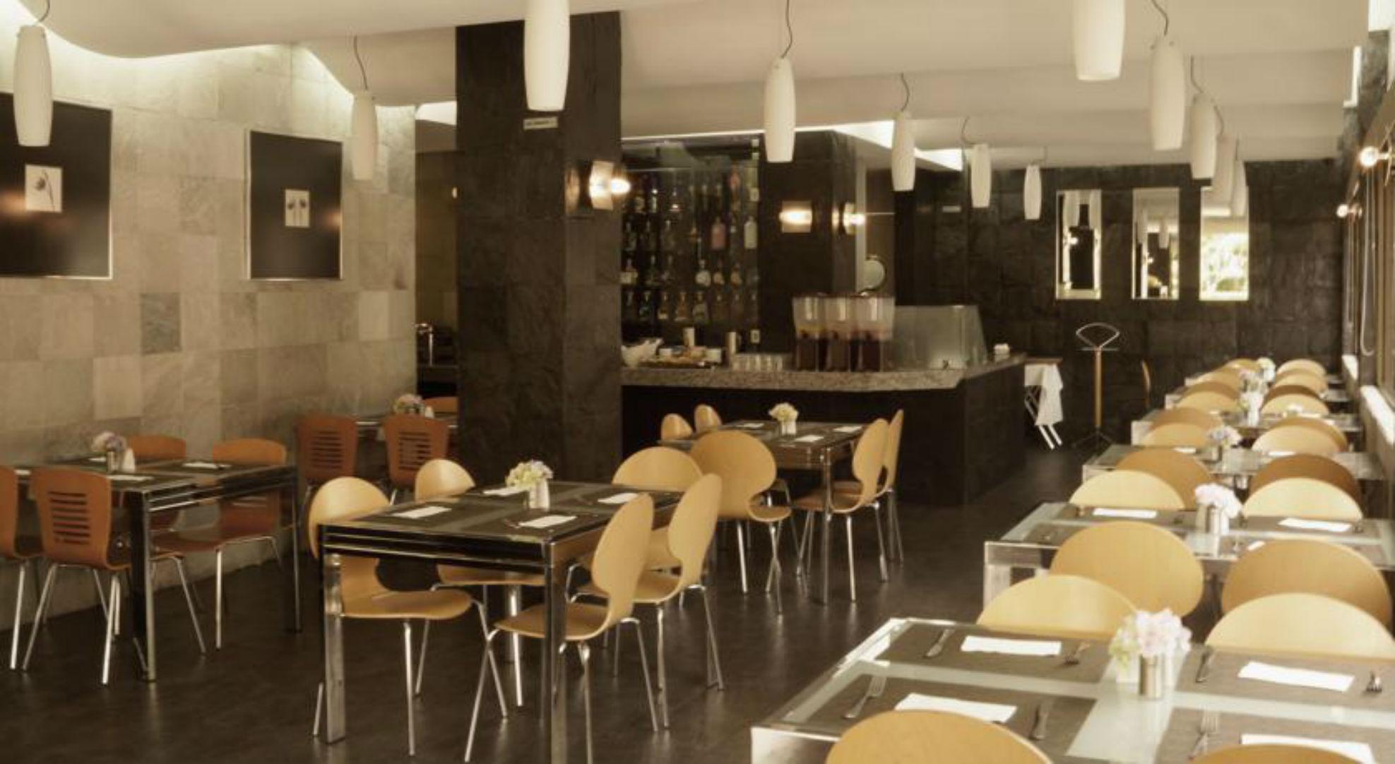 Hotel Del Bosque 4*