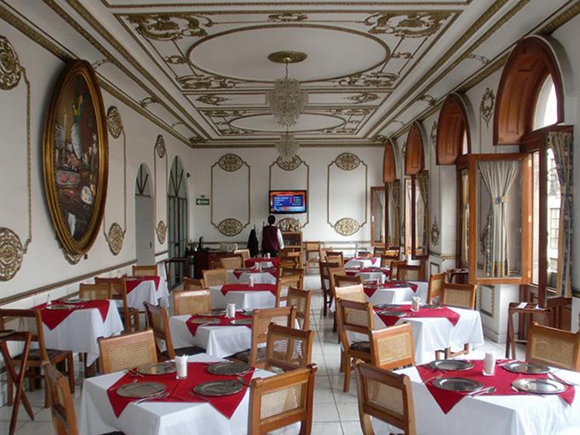 Casa De La Luna 3*
