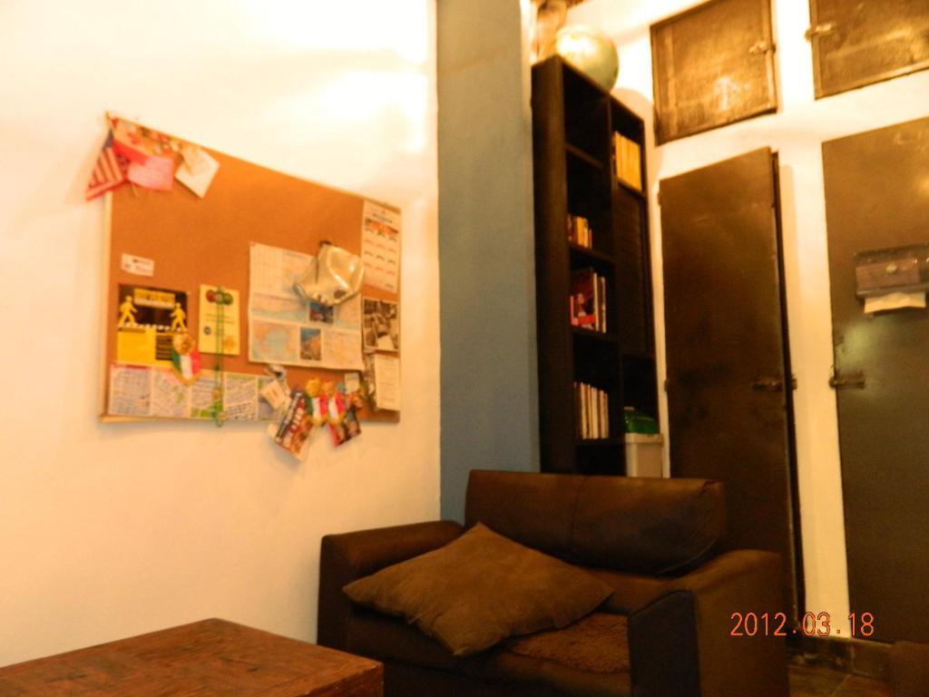 Zona Rosa Hostel *