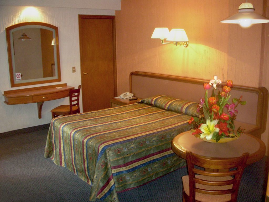Metropol 4*