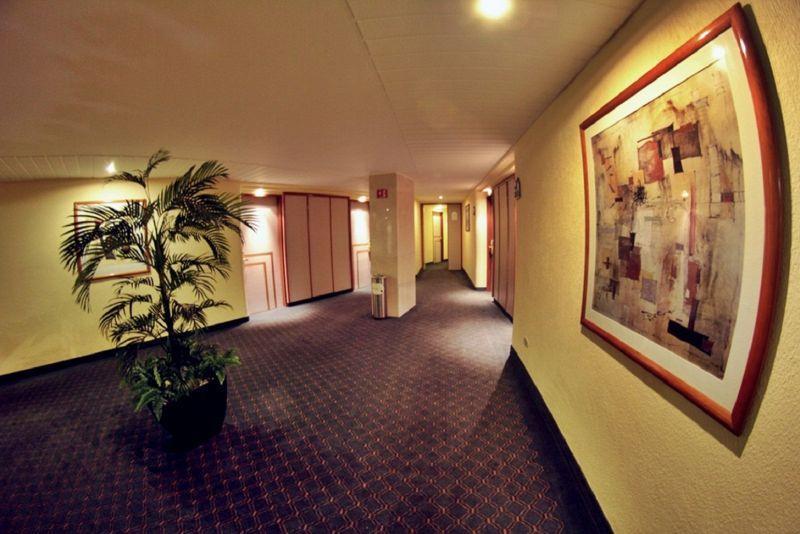 Hotel Abastos Plaza 4*