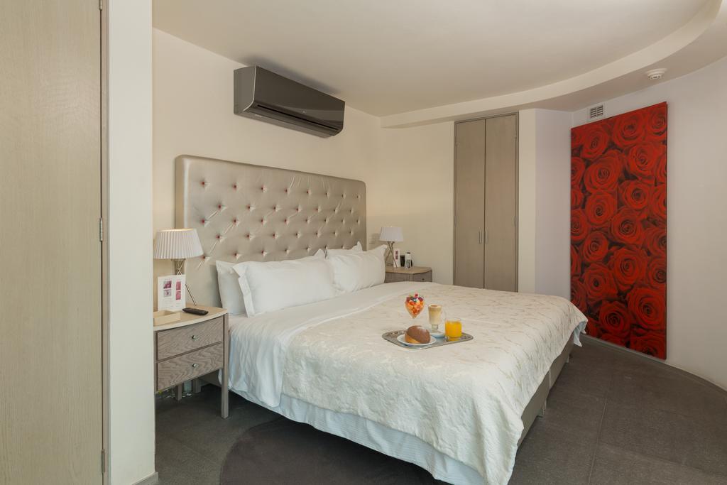 Contempo 5*