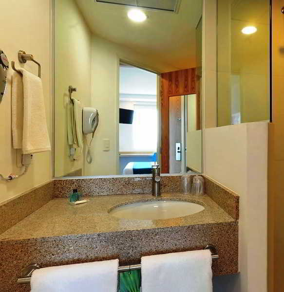 Hotel One Periferico Sur