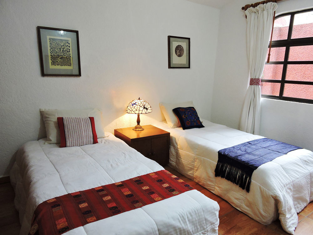 La Casita De Coyoacan Inn