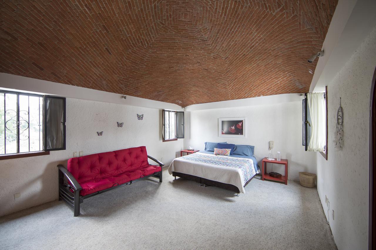 Casa Ayvar Bed & Breakfast Mexico City