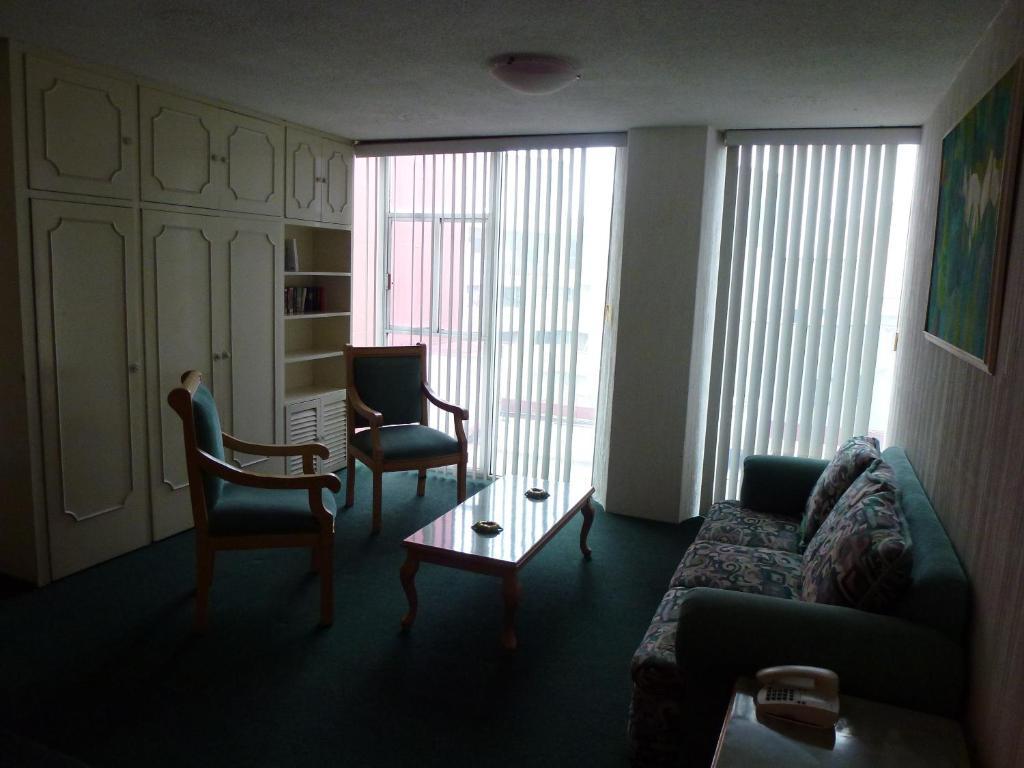 Hotel Residencia Rochester 3*