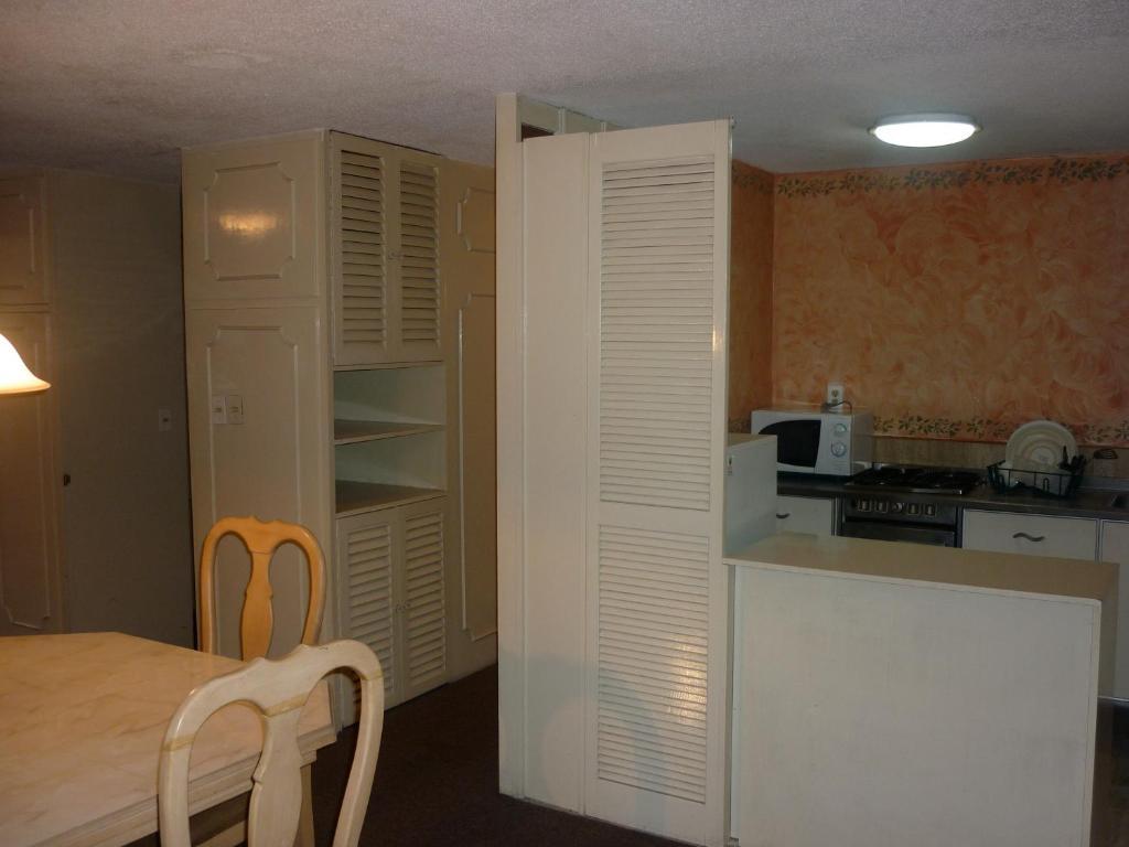 Residencia Rochester Hotel 3*