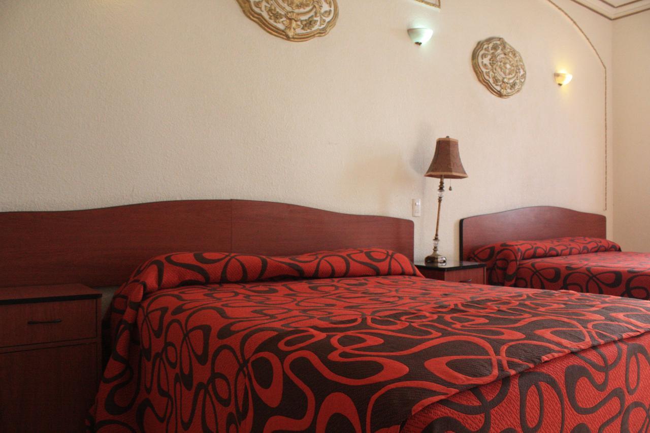 Casa De La Luna Hotel