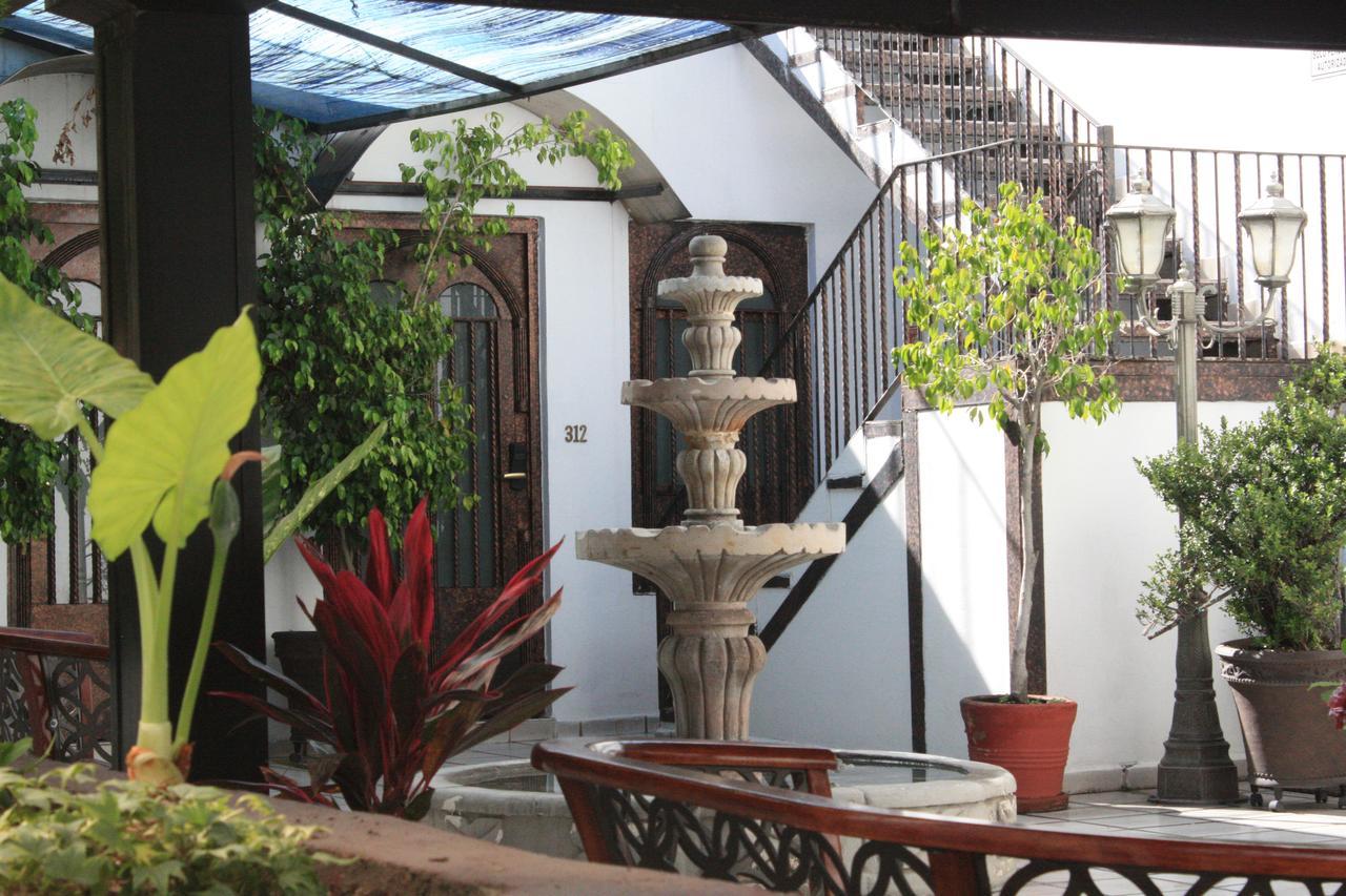 Hotel Casa De La Luna Mexico City