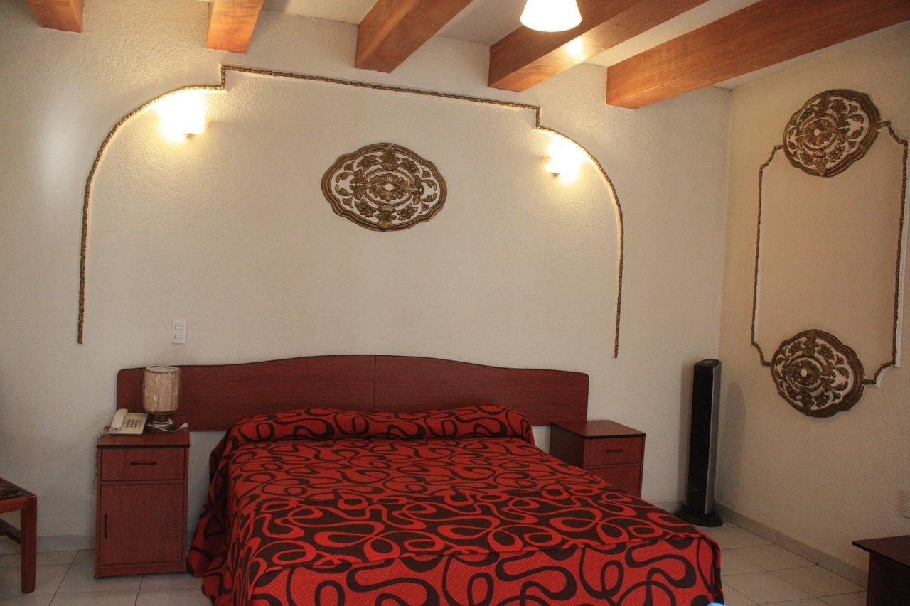 Casa De La Luna Hotel 3*