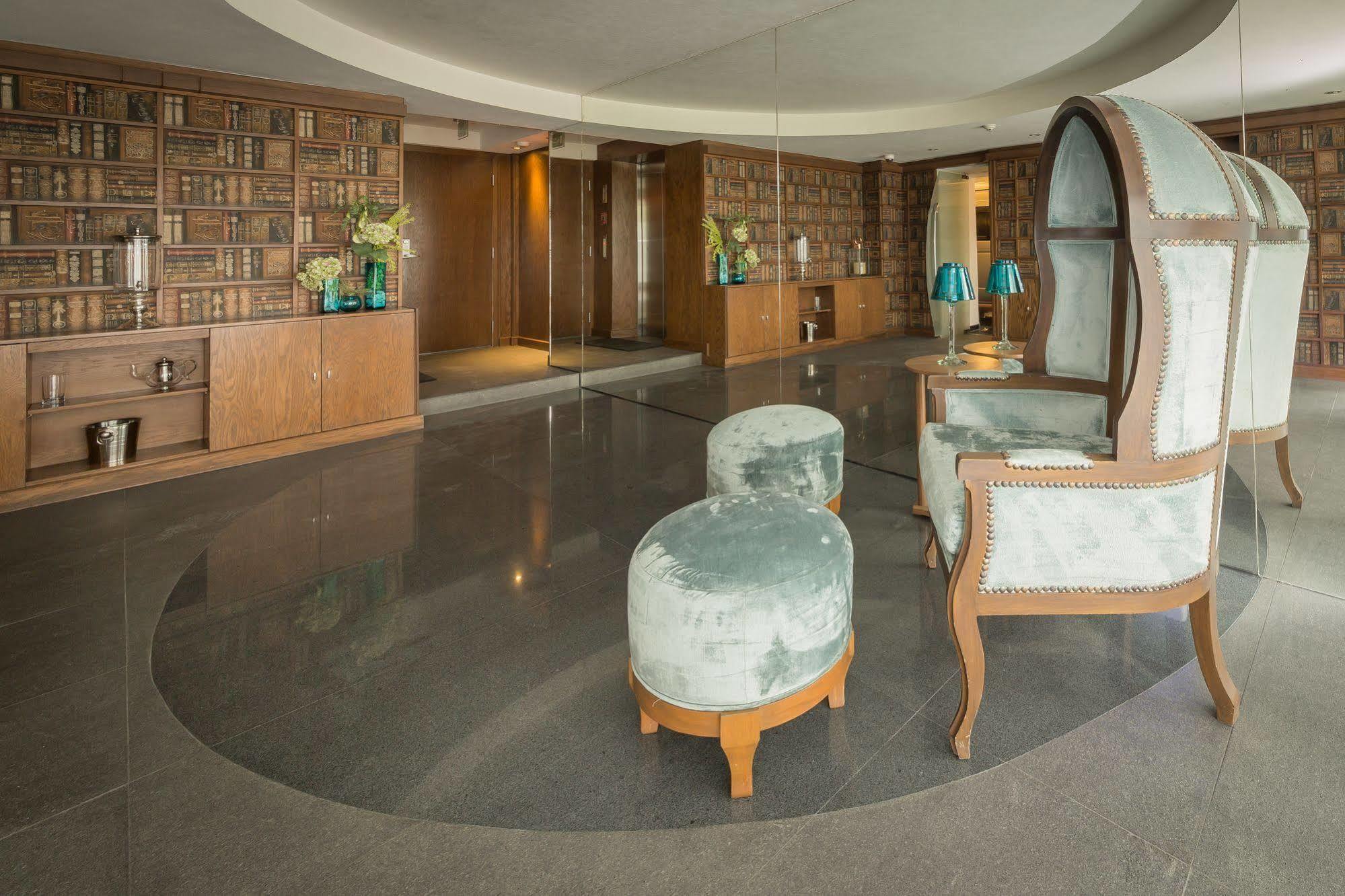 Hotel Contempo 5*