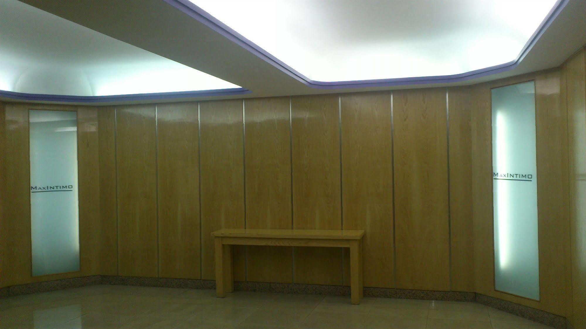Max Hotel