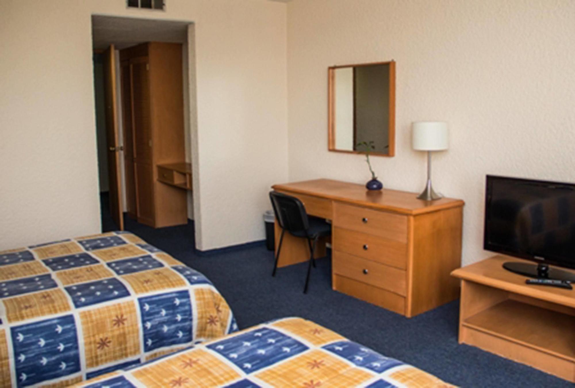 Hotel Valle De Toreo 3*